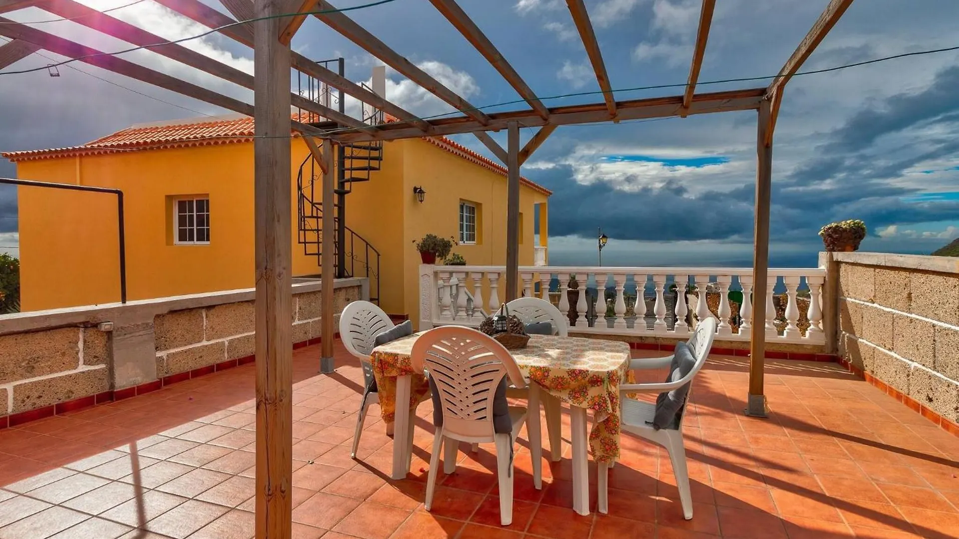 Beautiful Arianny House With Pool Apartment Arona  Spain