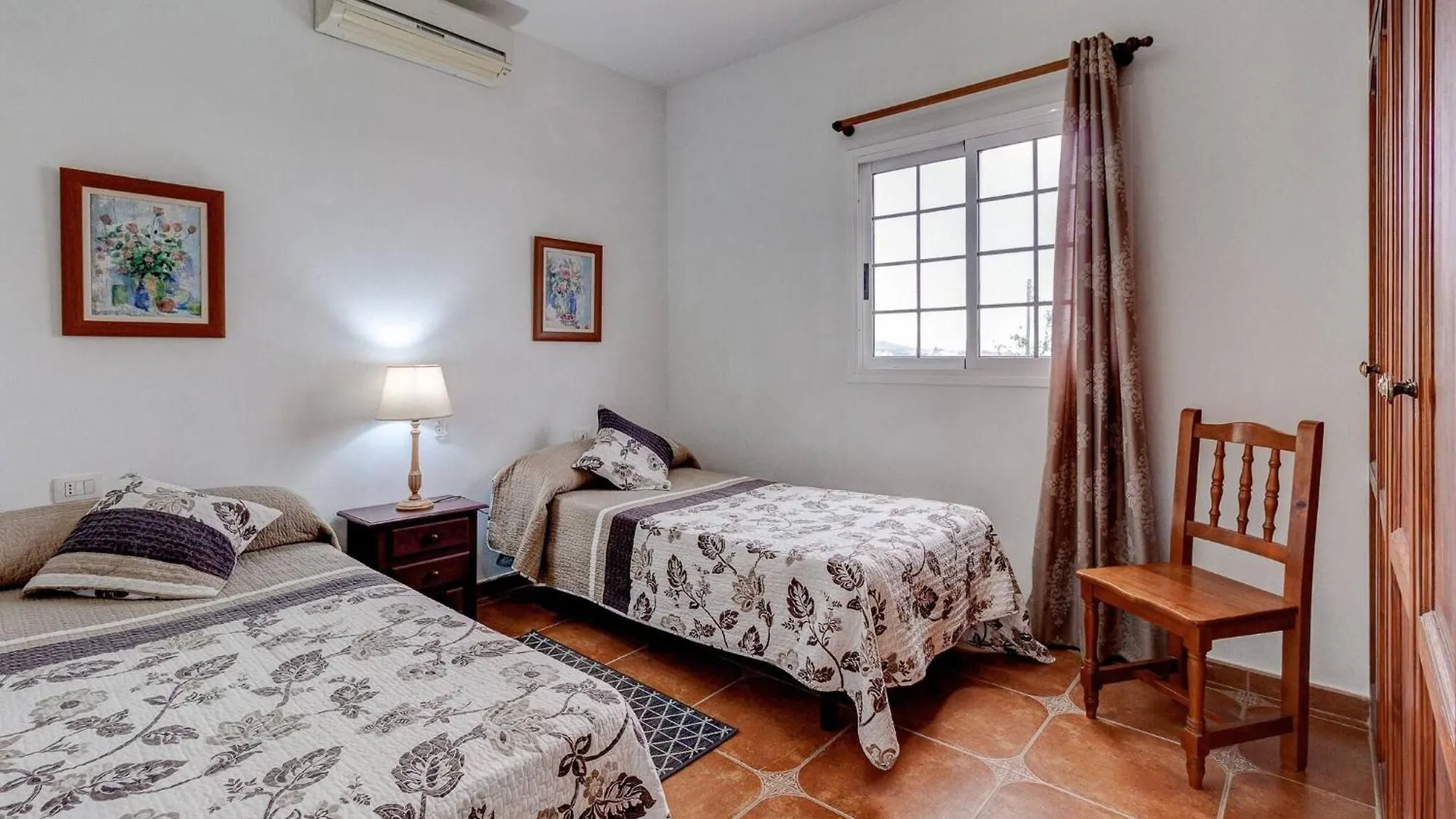 Beautiful Arianny House With Pool Apartment Arona