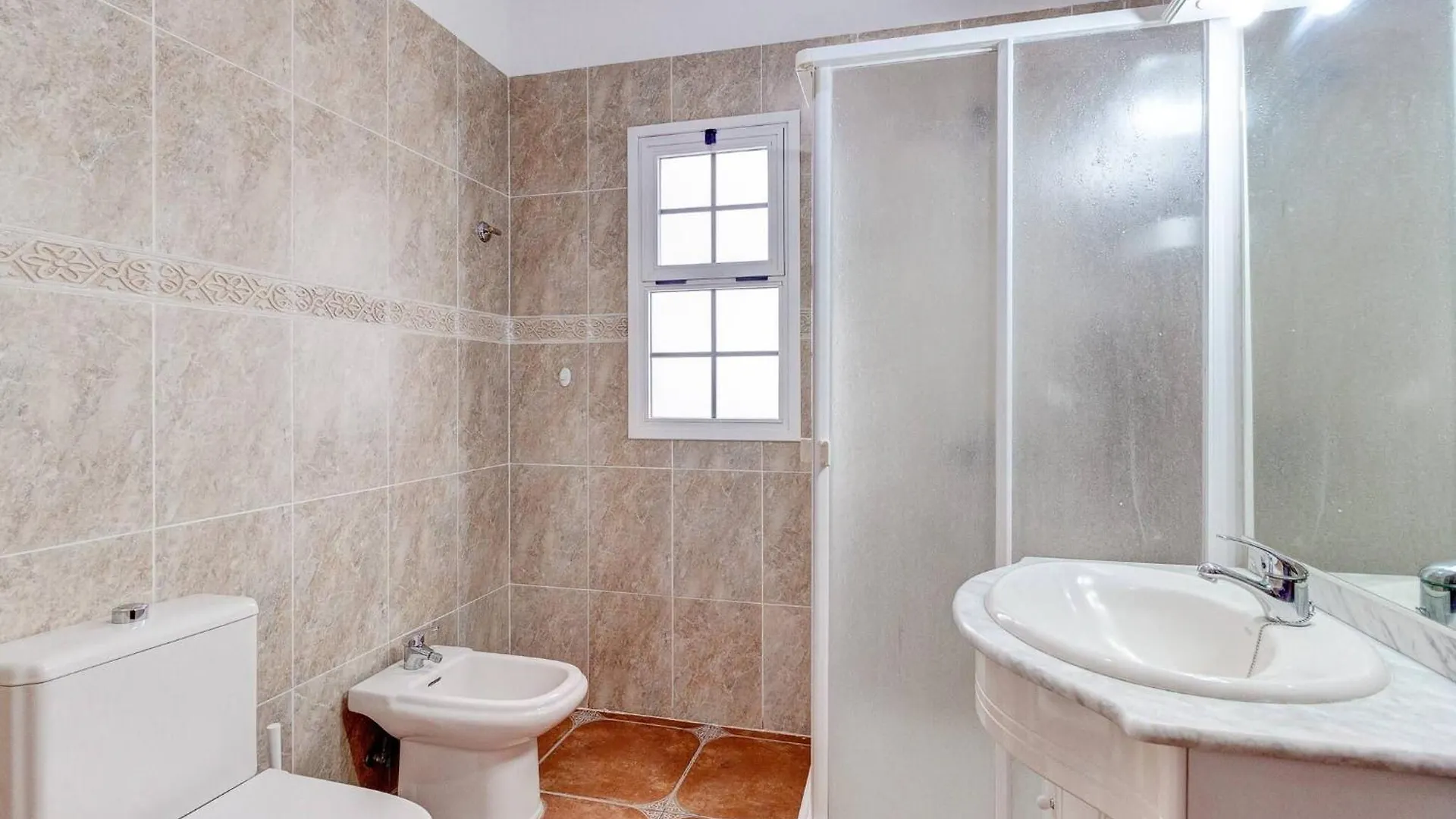 Beautiful Arianny House With Pool Apartment Arona